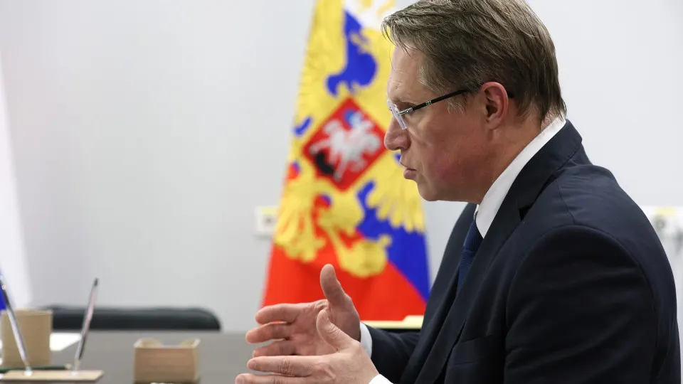Министр здравоохранения сообщил, что большинство ординаторов готовятся работать в конкретных медицинских организациях. Одновременно растёт приём в медобразование, а для выпускников действует закон об обязательной отработке.