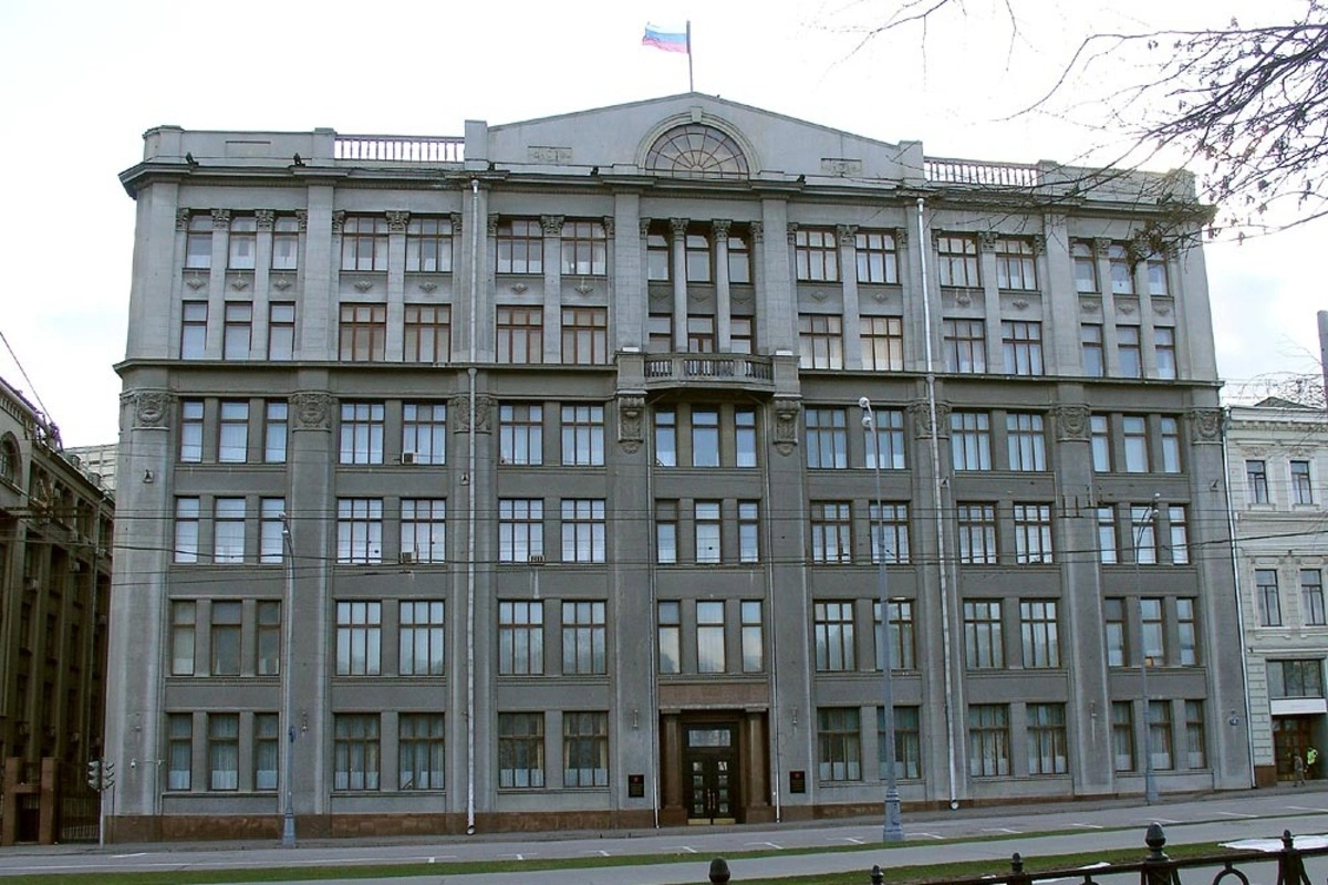 В администрации президента поручили крупным подконтрольным СМИ ограничить публикации кадров с последствиями ударов Украины по российской территории и усилить показ результатов ударов российских вооружённых сил, утверждают источники.