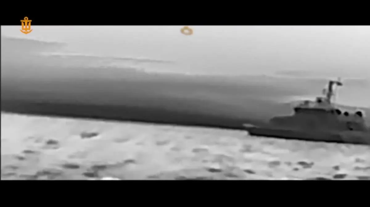 Ночью 30 апреля украинские ВМС сообщили о повреждении патрульного катера «Соболь» и противодиверсионного катера «Грачонок», используемых для охраны Керченского моста.