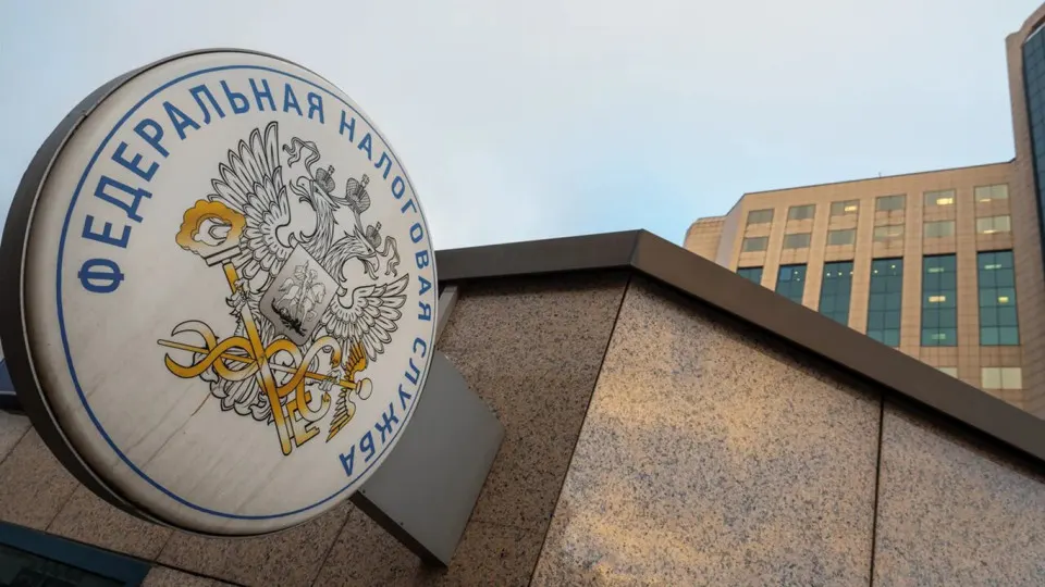 Резкое ужесточение налоговой политики в отношении малого бизнеса с начала 2026 года привело к снижению сборов по спецрежимам более чем на пятую часть, при этом дефицит федерального бюджета уже превысил годовой план.