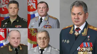 После смены главы Минобороны почти треть высокопоставленных руководителей ведомства и подведомственных структур лишились постов. Многие из бывших заместителей министра и руководителей компаний, связанных с военным ведомством, стали фигурантами уголовных дел о коррупции и хищениях.