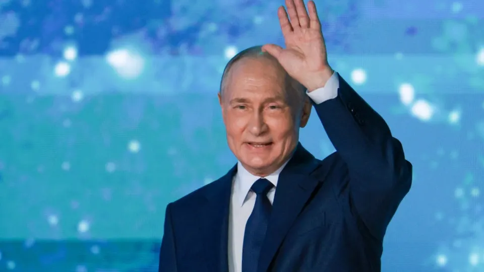 Президент России заявил, что во время ограничений мобильного интернета гражданам должен сохраняться доступ к Госуслугам, платёжным системам и сервисам записи к врачу, несмотря на меры по предотвращению терактов.