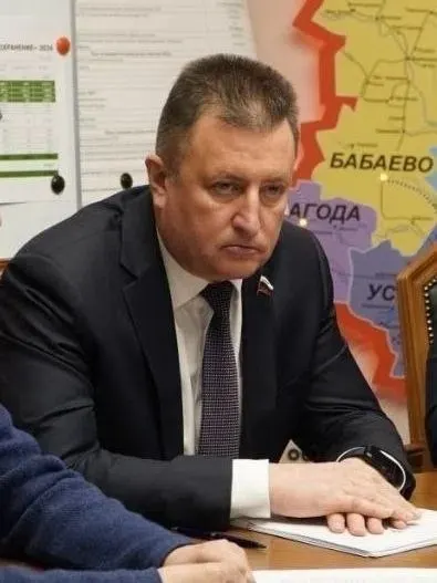 Сенатор Евгений Богомазов при поддержке вологодского отделения «Единой России» внес в Госдуму законопроект, который запрещает устанавливать плату ниже регионального минимума и ограничивает возможности собственников домов снижать тарифы на общих собраниях.