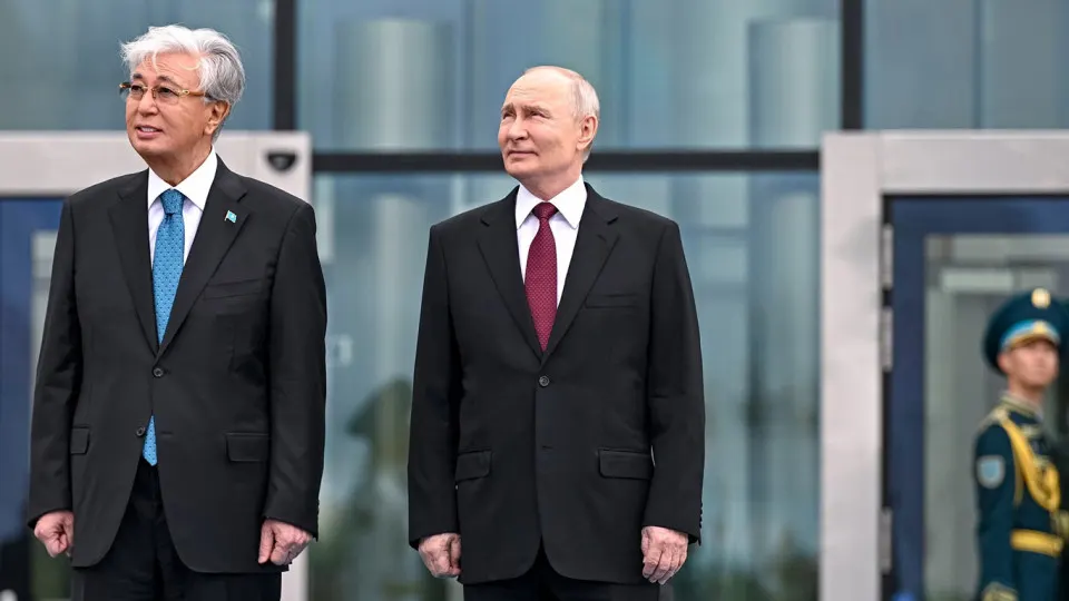 Проект будет финансироваться за счёт российского экспортного кредита; строительство стартует в 2027 году, первый энергоблок должен заработать в 2034 году.