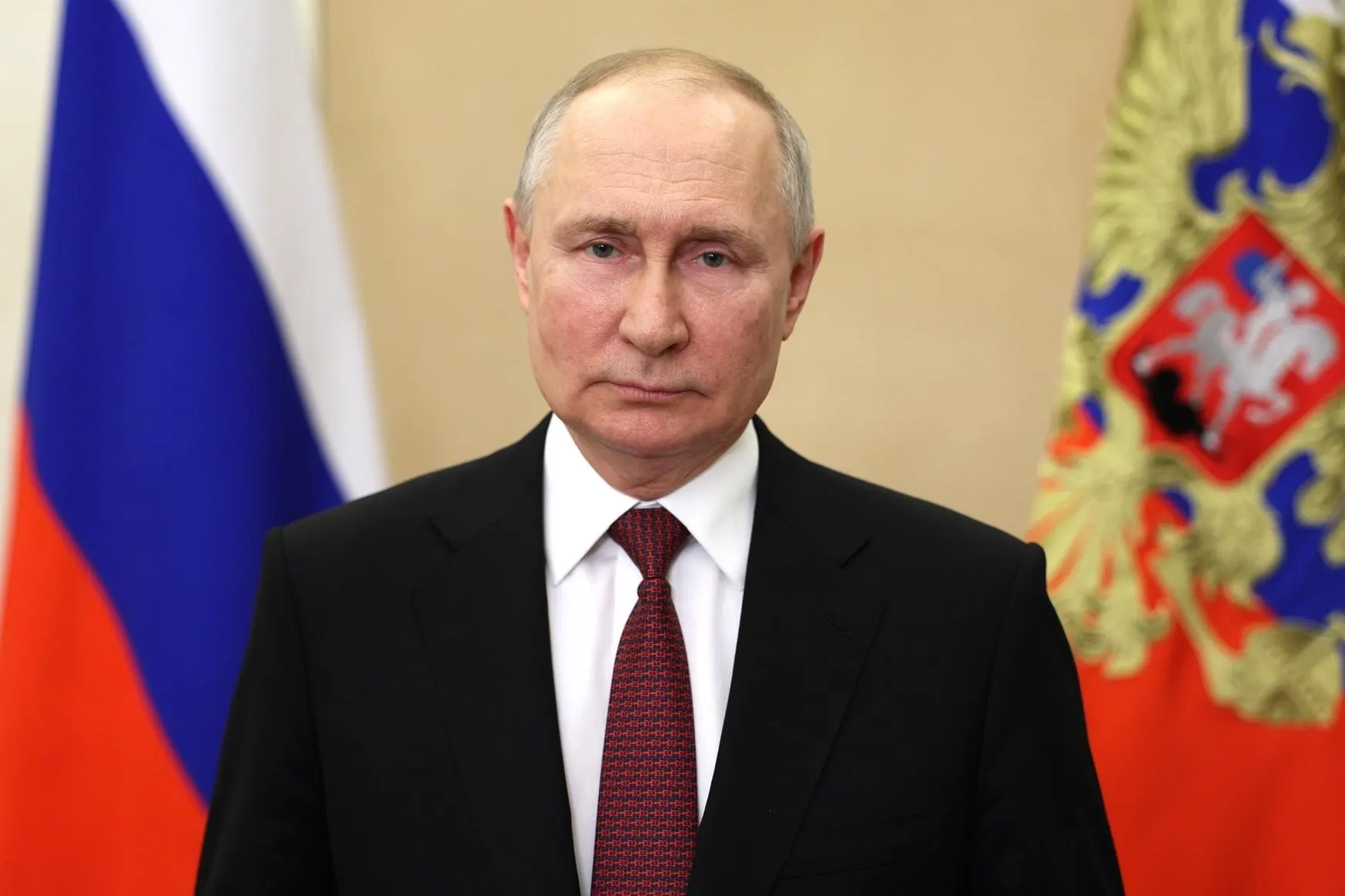 Указ президента расширяет круг ветеранов, которым фонд сможет оказывать помощь — в том числе инвалидов, получивших ранения при отражении вторжения, а также тех, кто продолжил службу с ограничениями по здоровью.