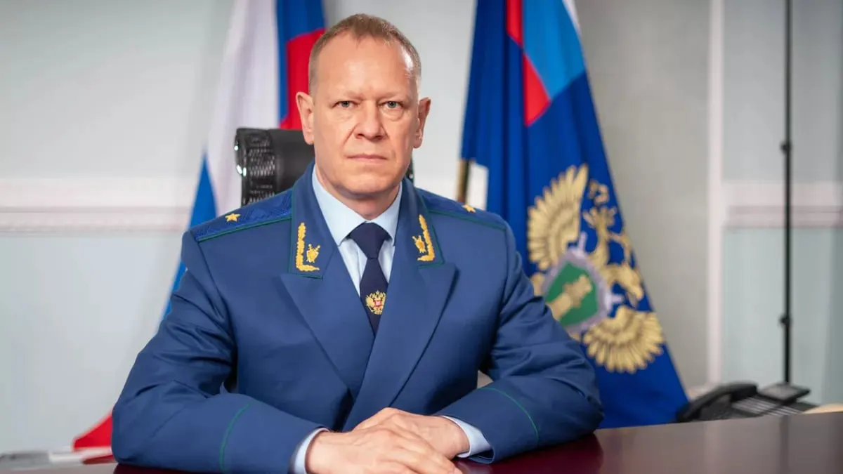 Президент направил в Совет Федерации кандидатуру Николая Рябова для консультаций по назначению прокурора Алтайского края; сенаторы обсудят кандидатуры 16 июля, окончательное решение примет президент.