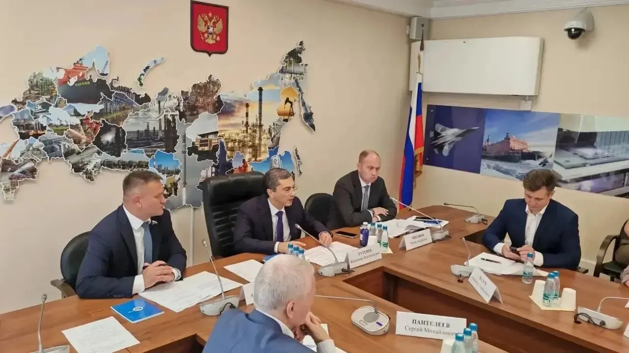 Законопроект предполагает дать профильным министерствам доступ к данным ФНС, чтобы отслеживать формирование цены на каждом этапе и быстро реагировать на резкое подорожание.