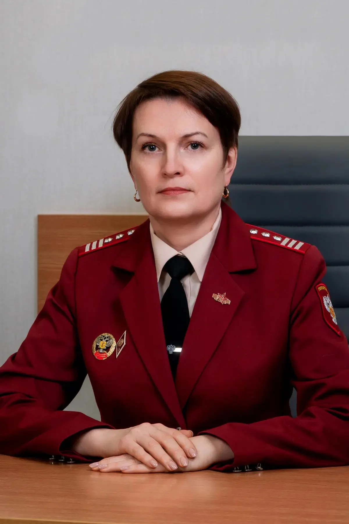 Назначение Калининой на должность главного государственного санитарного врача региона сменяет Ирину Пащенко, вышедшую на пенсию. Калинина имеет более 32 лет стажа в санитарно-эпидемиологической службе и госслужбе.