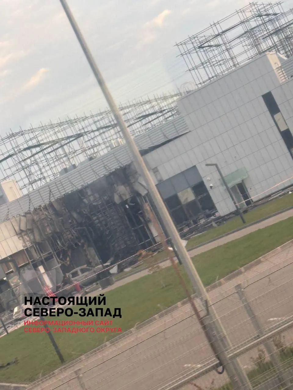 Беспилотники наносят удары по дата-центрам, что может повлиять на переводы, онлайн‑покупки и работу госуслуг по всей России.