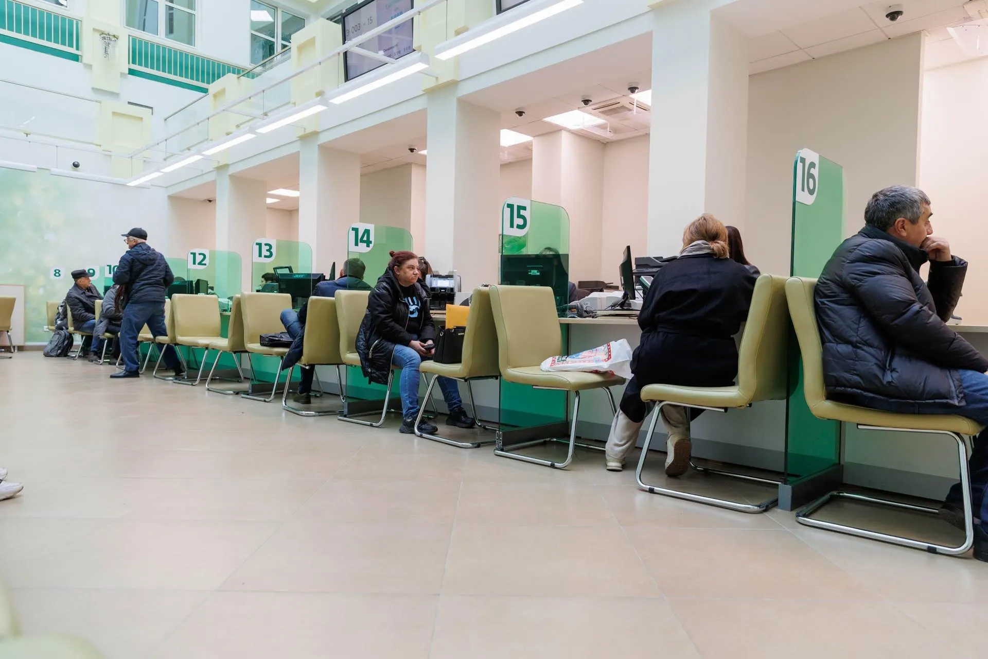 Разбираемся, как развитие ситуации с долгами может повлиять на население и экономику, и повторится ли кризис 1998 года.