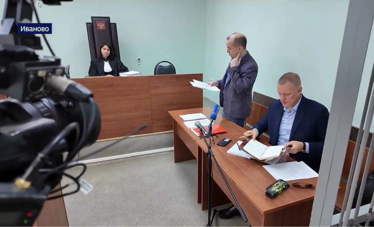 Глава Следственного комитета потребовал предоставить материалы по делу журналиста, обвиняемого в клевете в связи с публикациями о пропавших и погибших бойцах СВО и действиях полиции.