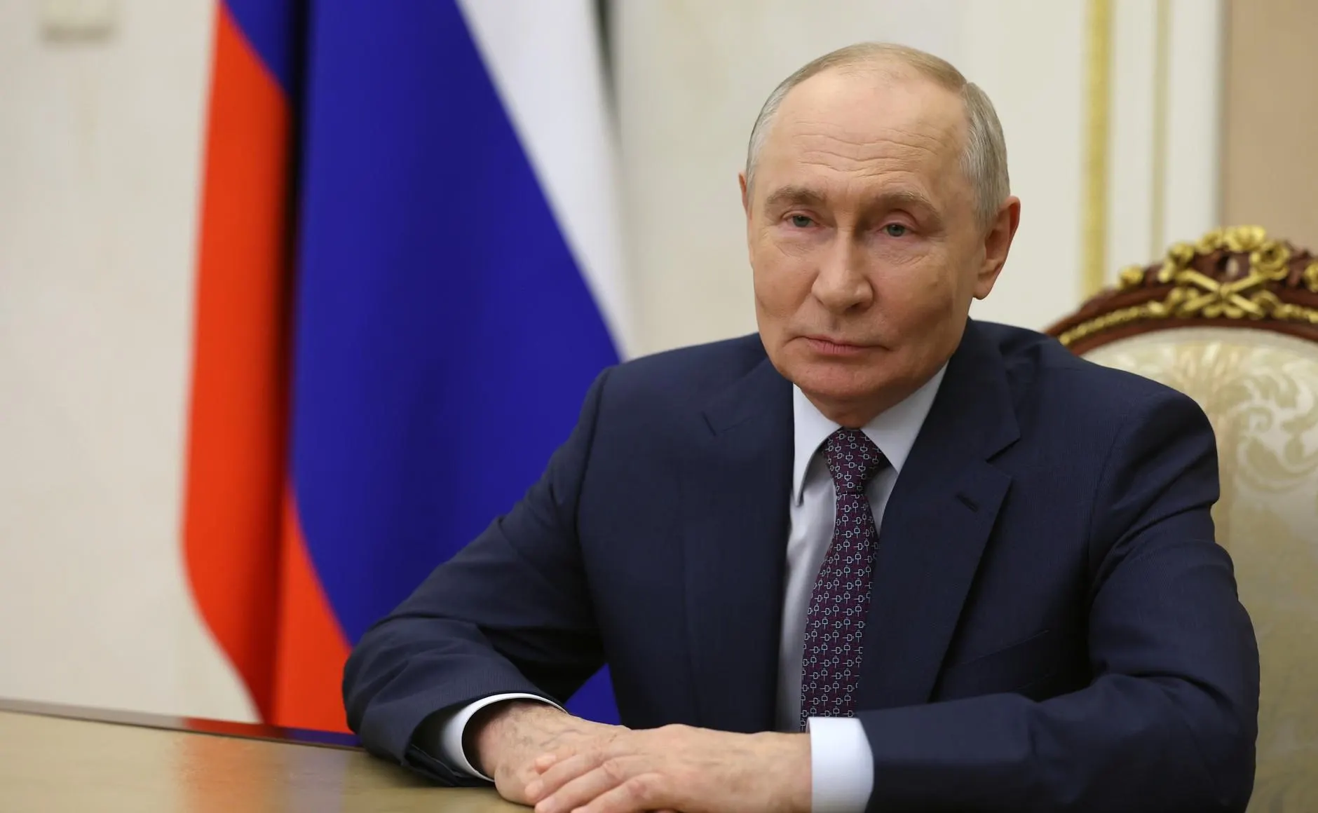 Президент поздравил педагогов с профессиональным праздником и подчеркнул важность образования для будущего страны.